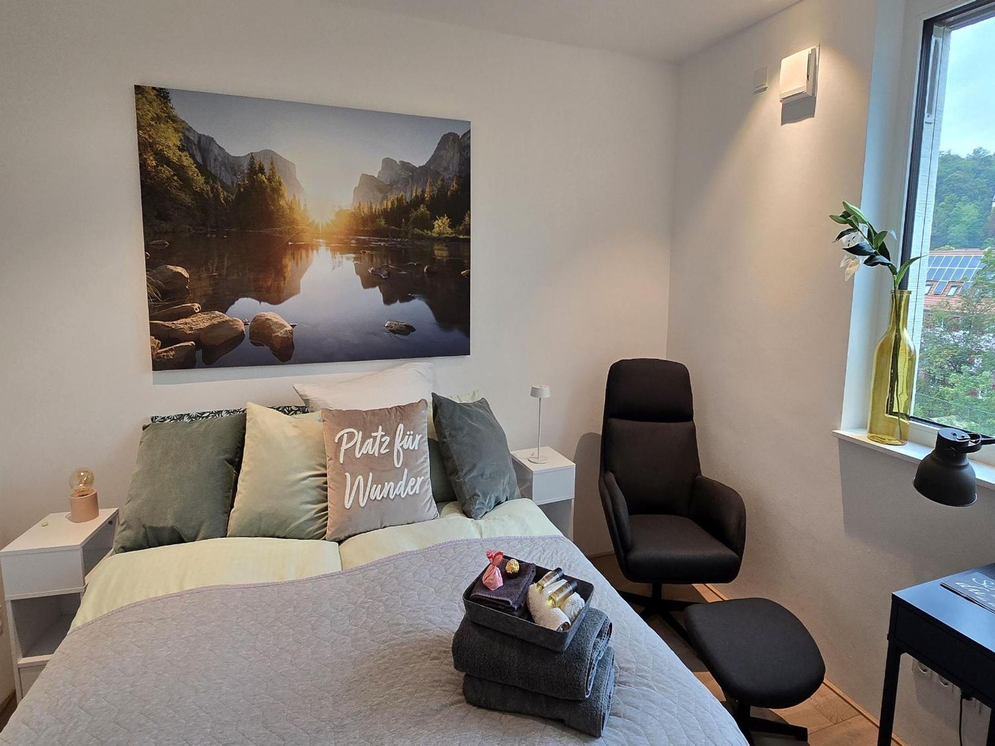 Stadtnahes Gaestezimmer Im Penthouse Bei Esi Tübingen Exterior foto